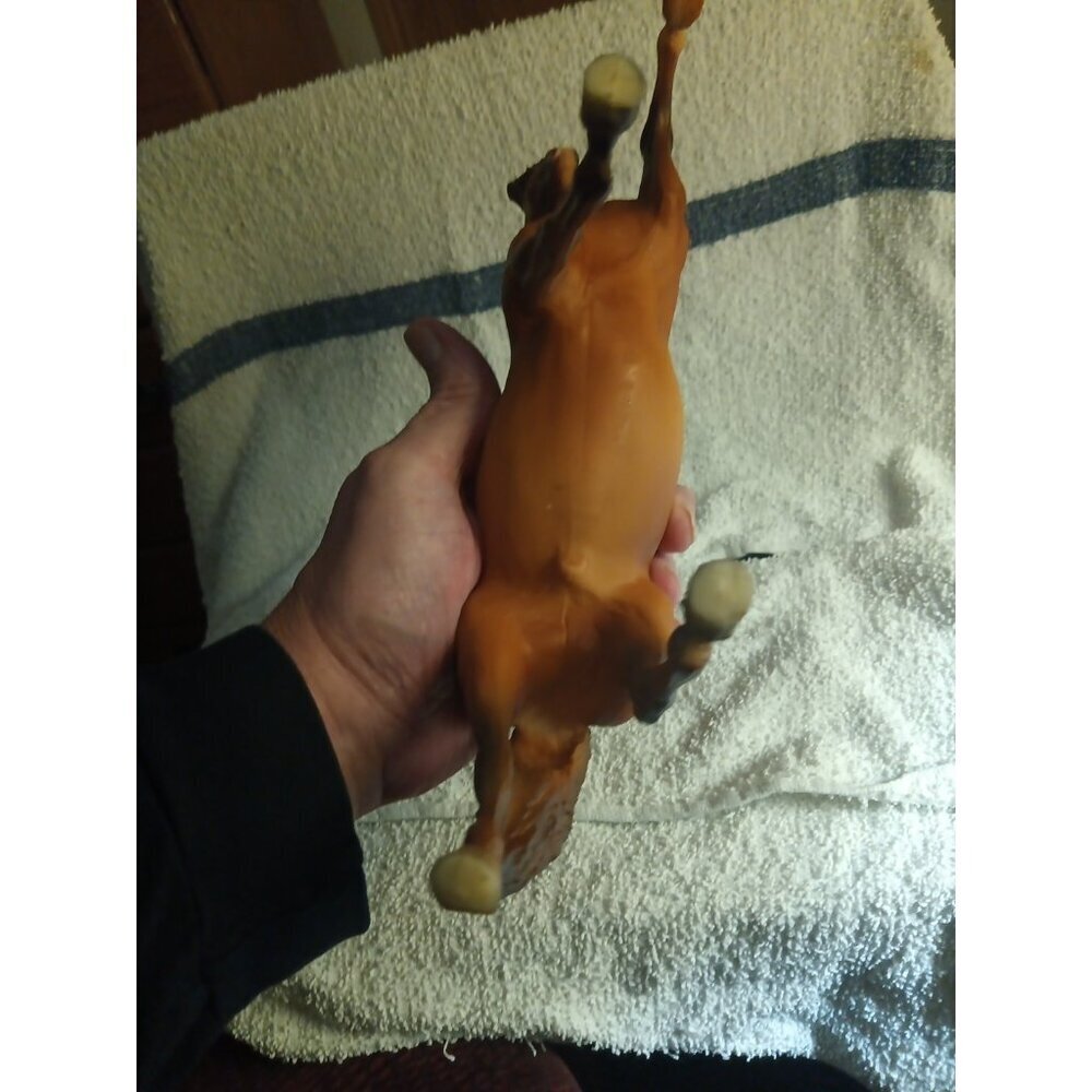 Breyer #977 - Galant Andalusian Legionario III Beautiful Shading Chestnut Horse - Picture 9 of 12